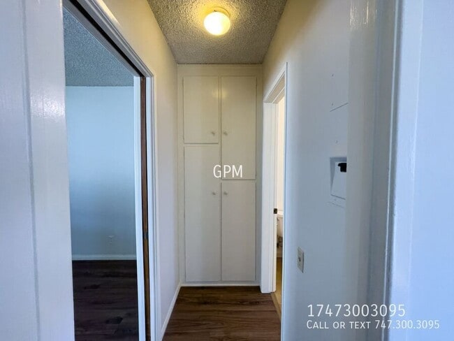 Building Photo - 1343 E Harvard St