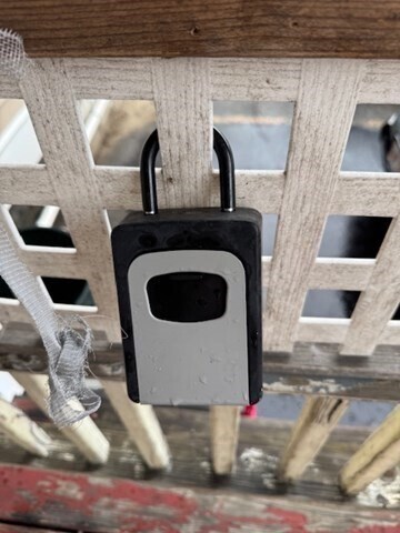 Building Photo - 6 Harvard St