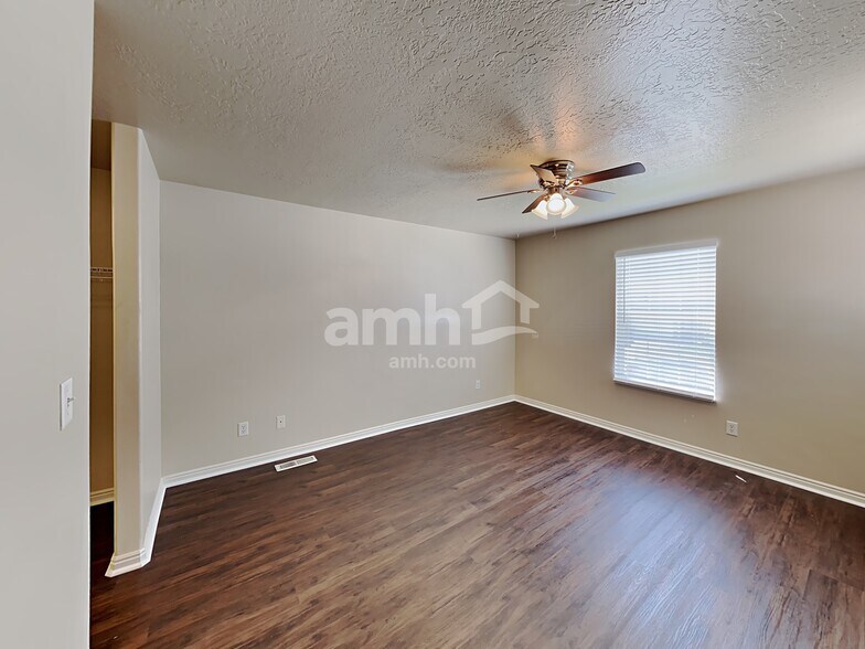 Building Photo - 2254 Orchard Way