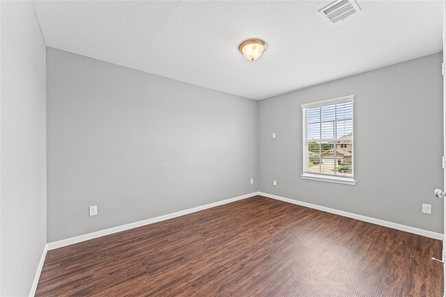 Building Photo - 8946 Westfield Glen Ct