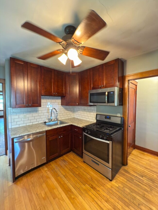 Building Photo - Charming Minneapolis Single-Family Home – Updated Throughout!