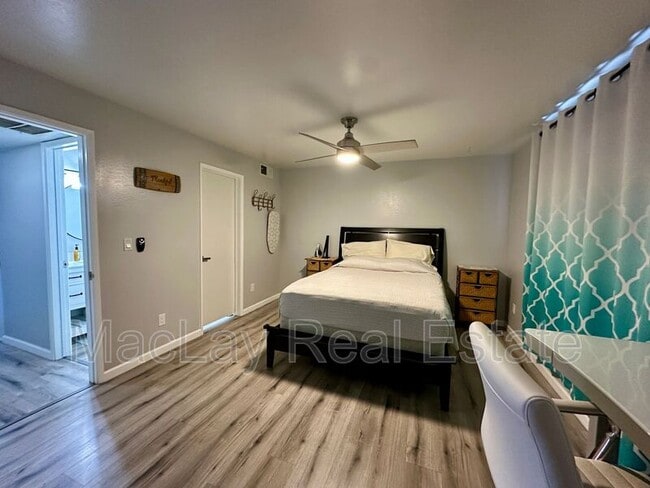 Building Photo - 4901 S Calle Los Cerros Dr