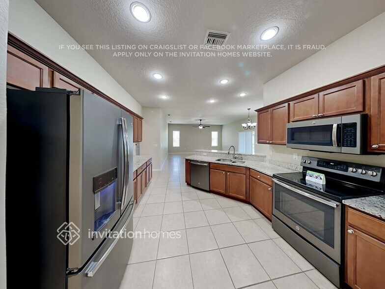 Building Photo - 5764 Woodruff Way