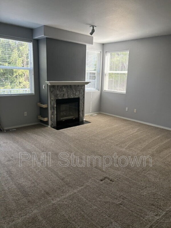 Building Photo - 14184 SW Barrows Rd