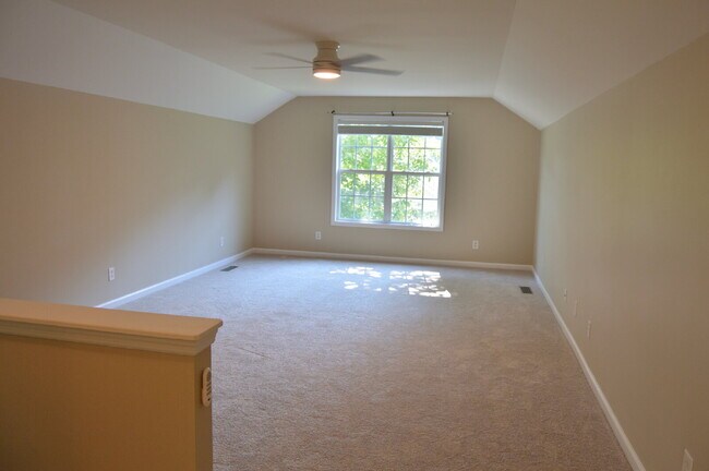 Building Photo - 60 Cobblestone Dr