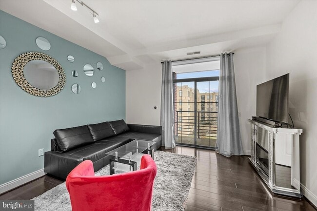 Building Photo - 1111 Oronoco St