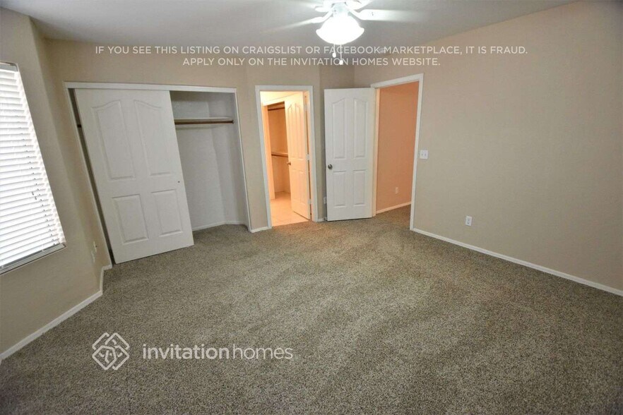 Building Photo - 8808 E Des Moines St