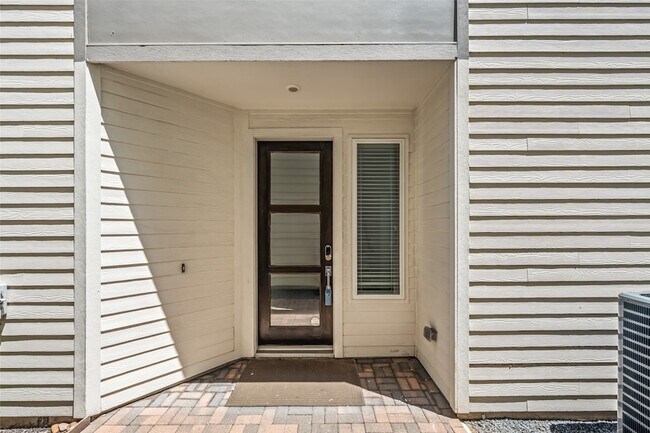 Building Photo - 314 Eado Park Cir