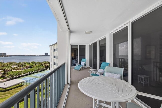 Building Photo - 5400 N Ocean Dr
