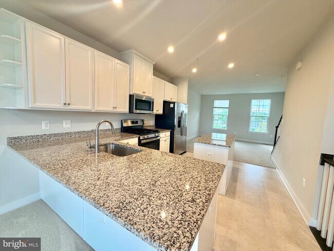 Building Photo - 5330 Witch Hazel Ln