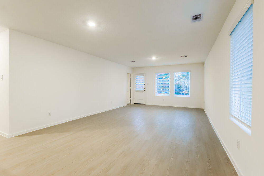 Building Photo - 15242 Abella Dr