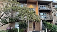 Building Photo - 633 S Virginia Rd