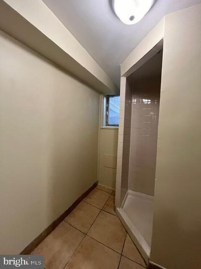 Building Photo - Two Bedroom House In Baltimore City