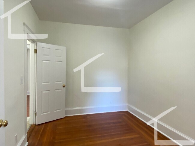 Building Photo - Packard's Corner Area, Heat, Hot Water Inc...