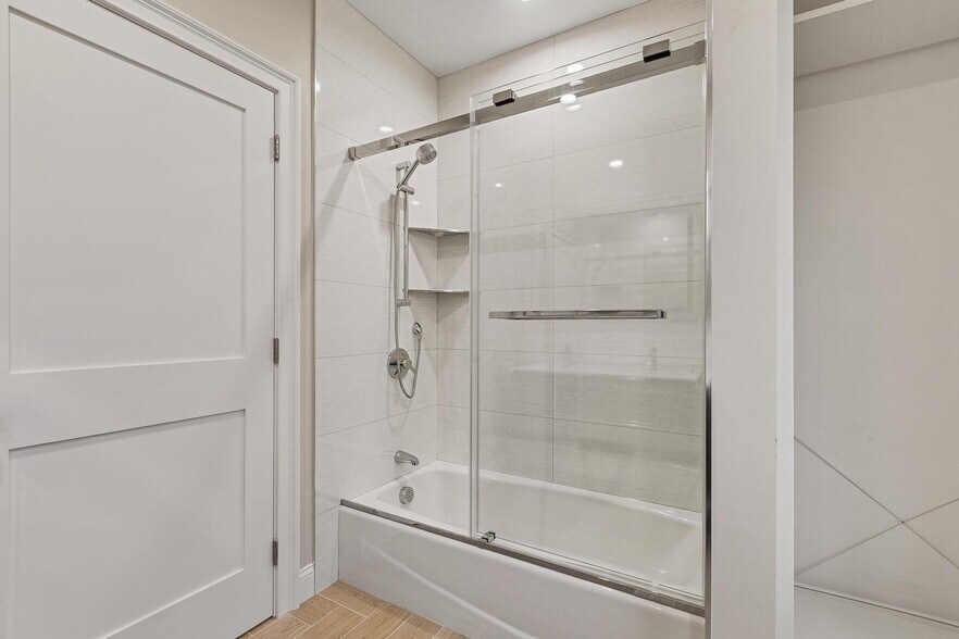 Building Photo - 14 Newell Rd