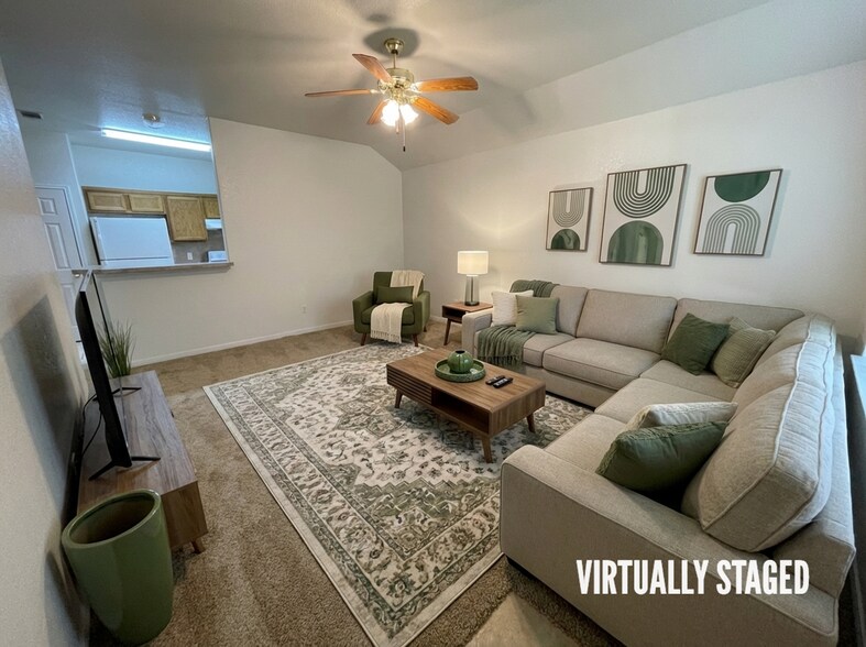 Building Photo - 1906 Charleston Ct