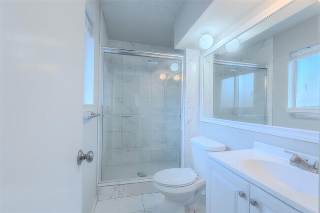 Building Photo - 6658 Canyon Way Dr