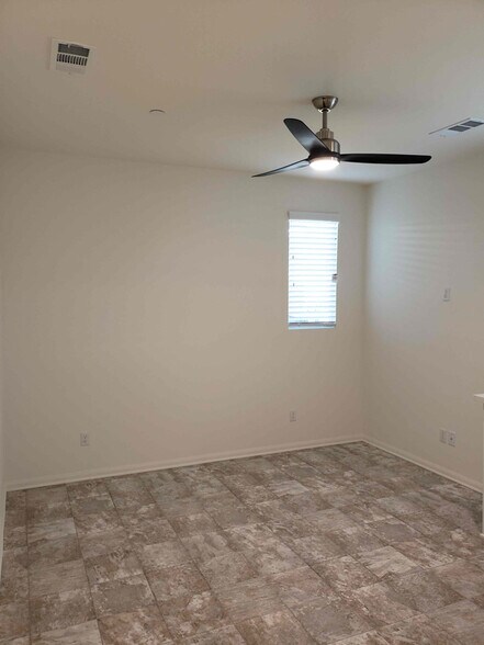 Building Photo - 5748 Arrowstone Ln