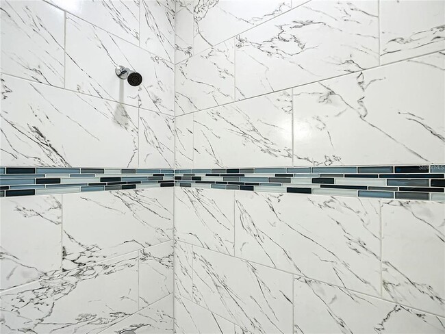 Building Photo - 406 Marion Oaks Trail