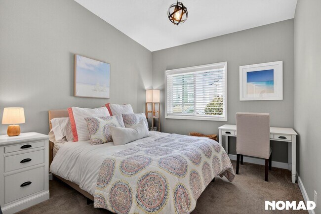 Building Photo - Coastal Canyon Views 3BR + Office Townhome in Dana Point