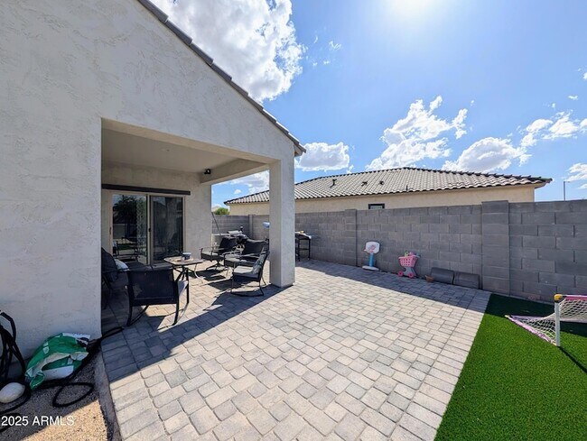 Building Photo - 24458 W Verlea Dr