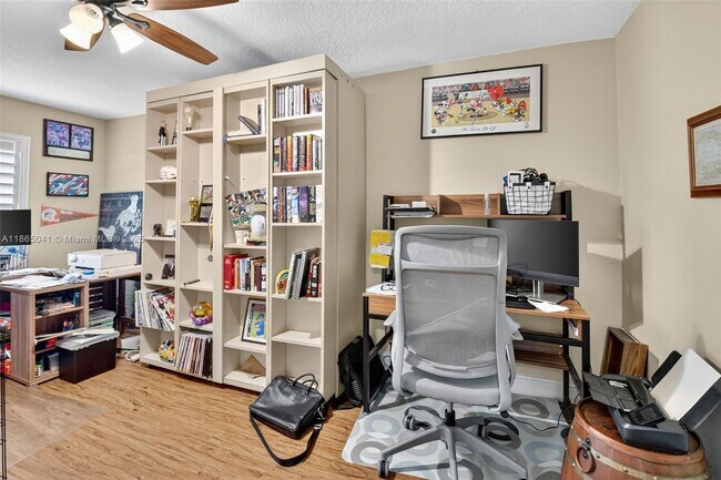 Building Photo - 9505 Majestic Way