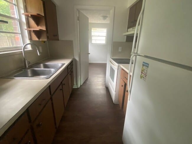 Building Photo - 4305 Anson Dr