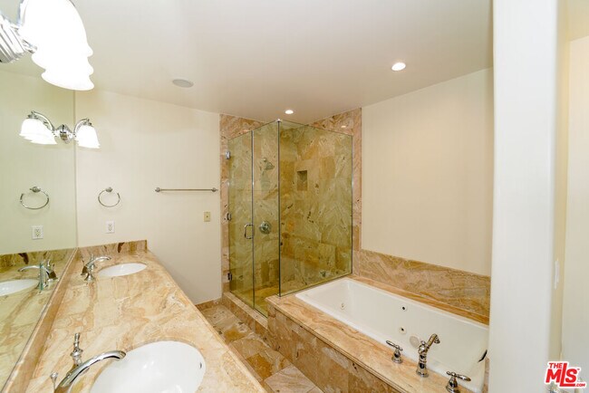 Building Photo - 3775 Puerco Canyon Rd