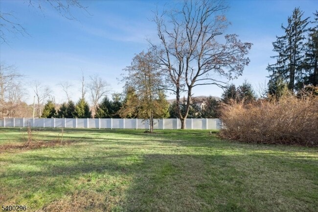 Building Photo - 272 Mt Kemble Ave