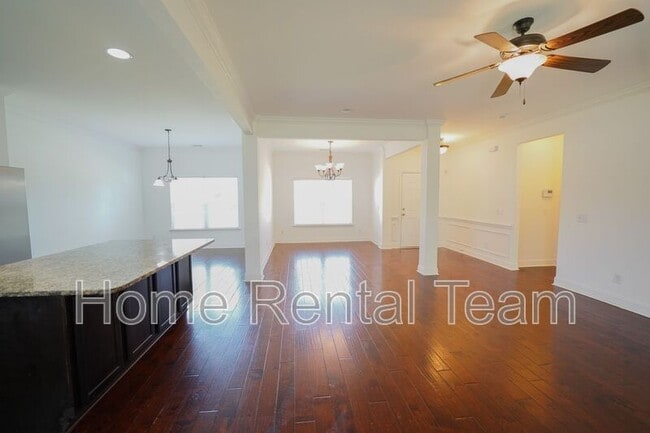 Building Photo - 75 Sailmaker Ln