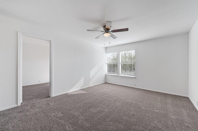 Building Photo - 480 Camelia Pkwy