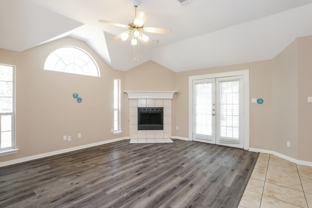 Building Photo - 863 Sonora Ln