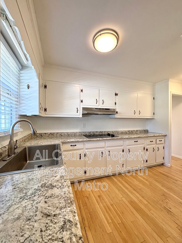 Building Photo - 1273 Becket Dr NE