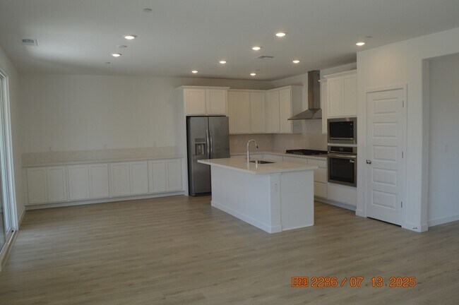 Building Photo - 8940 Pso Del Campo