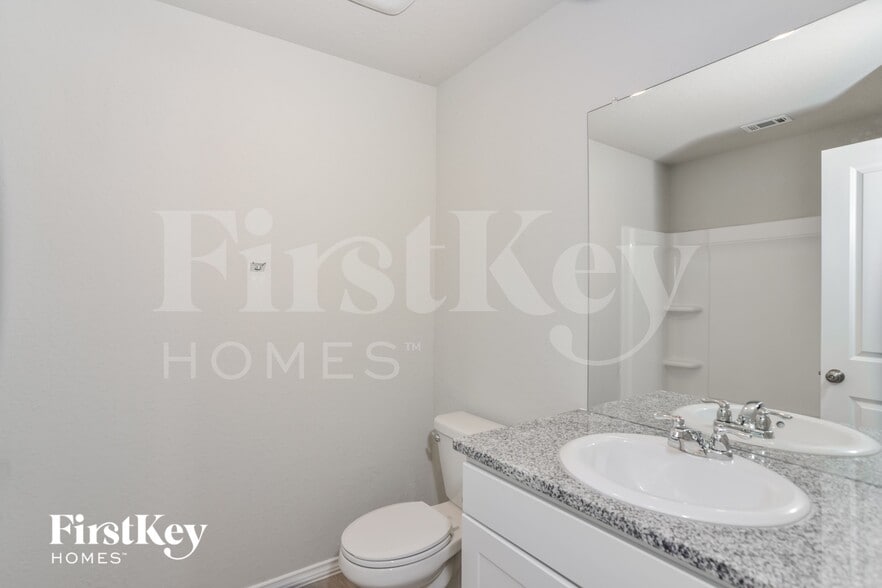 Building Photo - 10766 Prusiner Dr