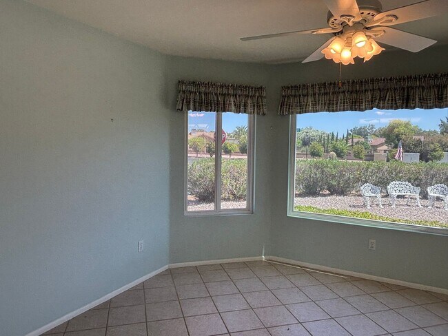 Building Photo - Spacious 3 bedroom Long Term Unfurnished home in Leisure World a 45+ Active Adult Resort Community