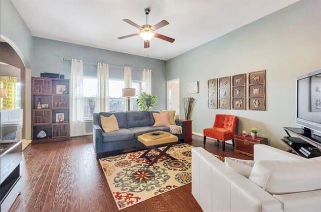 Building Photo - 13405 Clara Martin