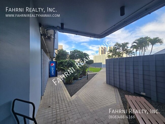 Building Photo - Beautifully Remodeled 1-Bedroom Condo with...