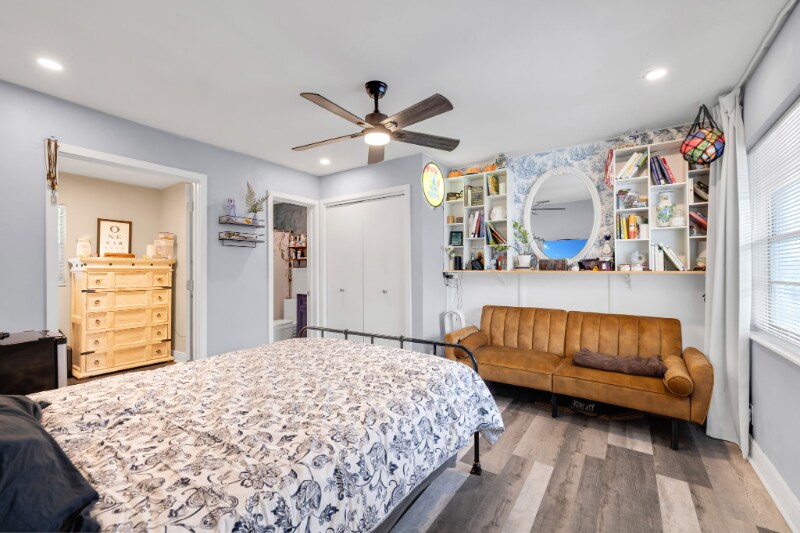 Building Photo - 1035 - 1037-1037 NE 32nd St