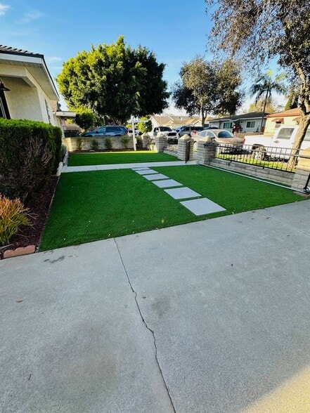 Building Photo - 3634 Caspian