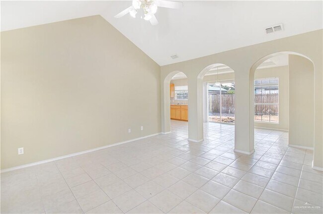 Building Photo - 4208 Flamingo Ave
