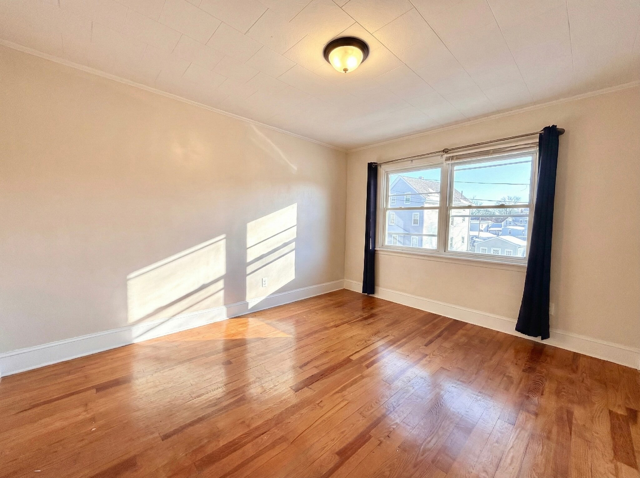 Building Photo - 45 Slater St