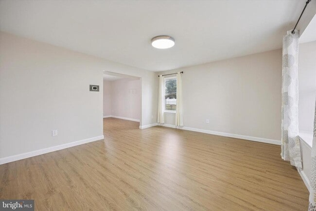 Building Photo - 21 Parc Ridge Dr