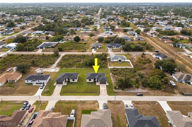 Building Photo - 2713 25th St SW