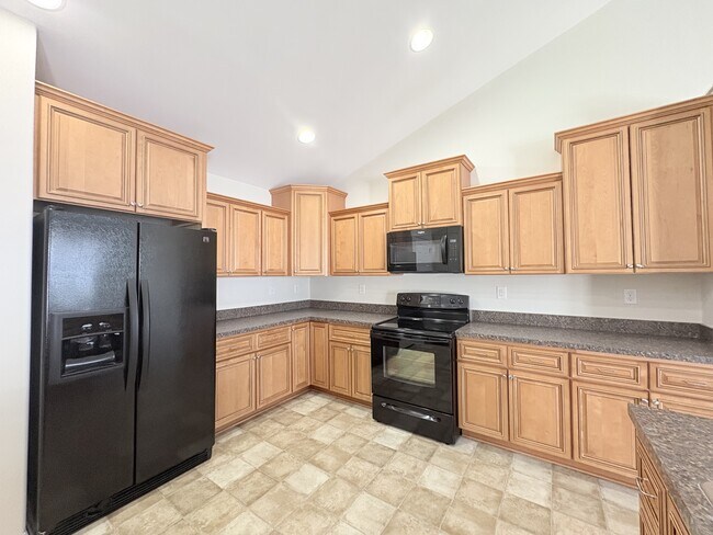 Building Photo - 62 Lofty Cir