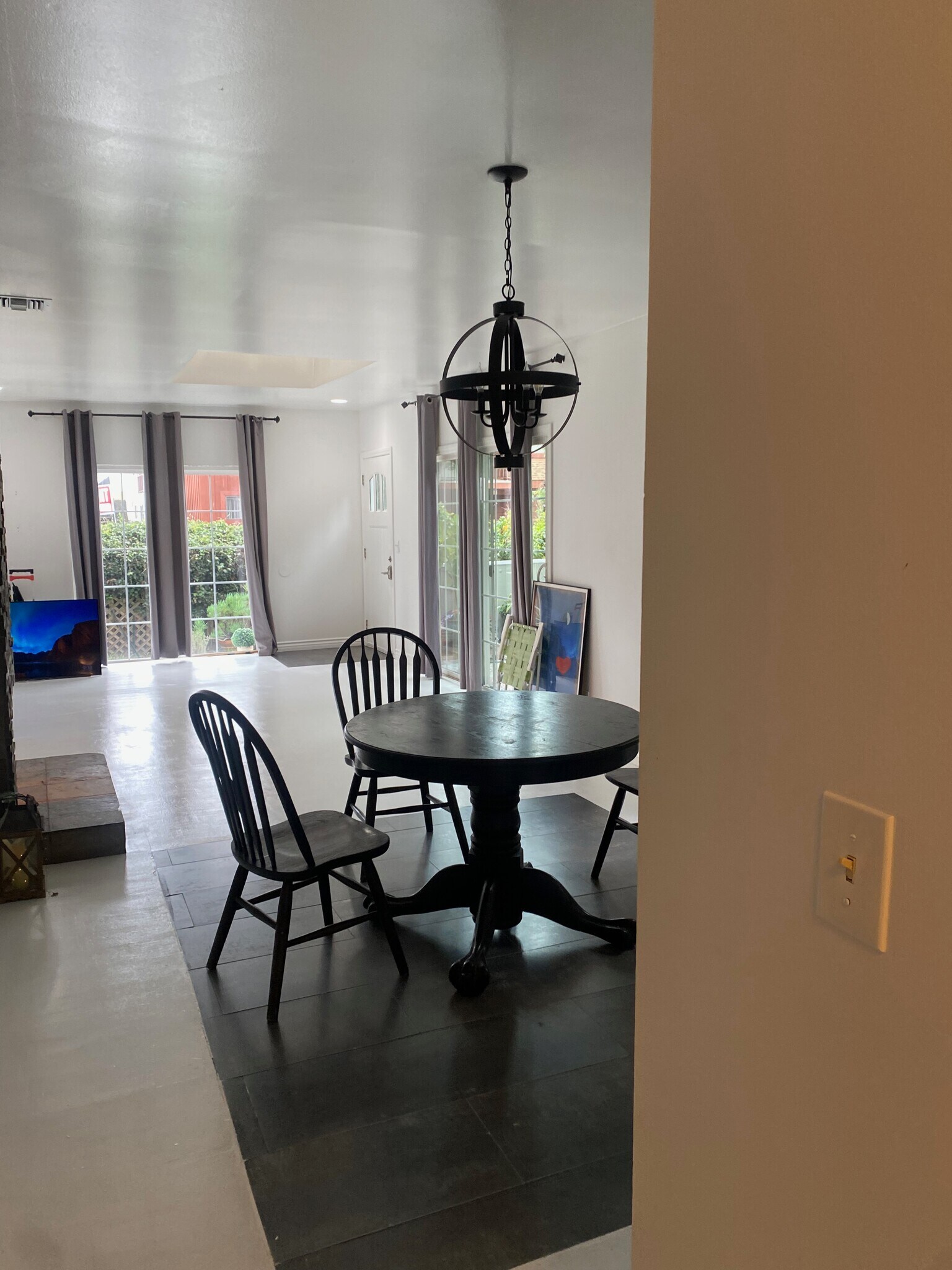 Dining room to living room - 227 Bay St