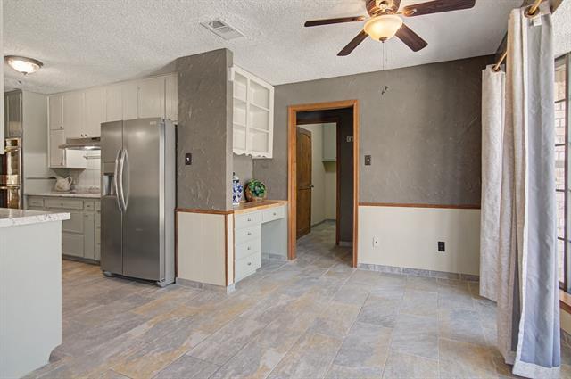 Building Photo - 604 Baker Dr