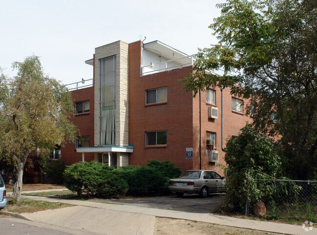 Building Photo - 1650 Boston St