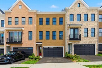 Building Photo - Welcome to this stunning, newly built 2025 townhome nestled in the heart of Brambleton