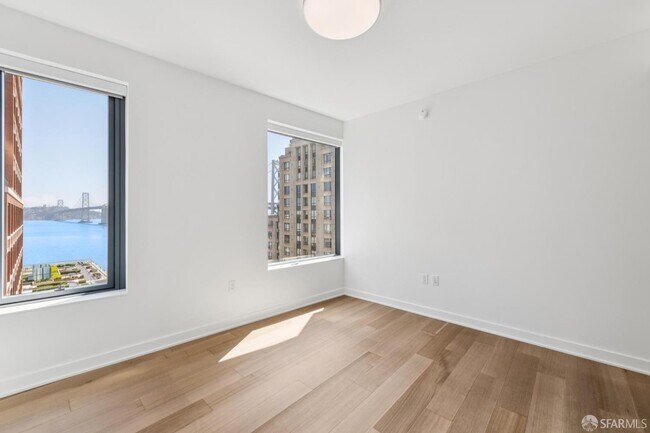 Building Photo - 280 Spear St
